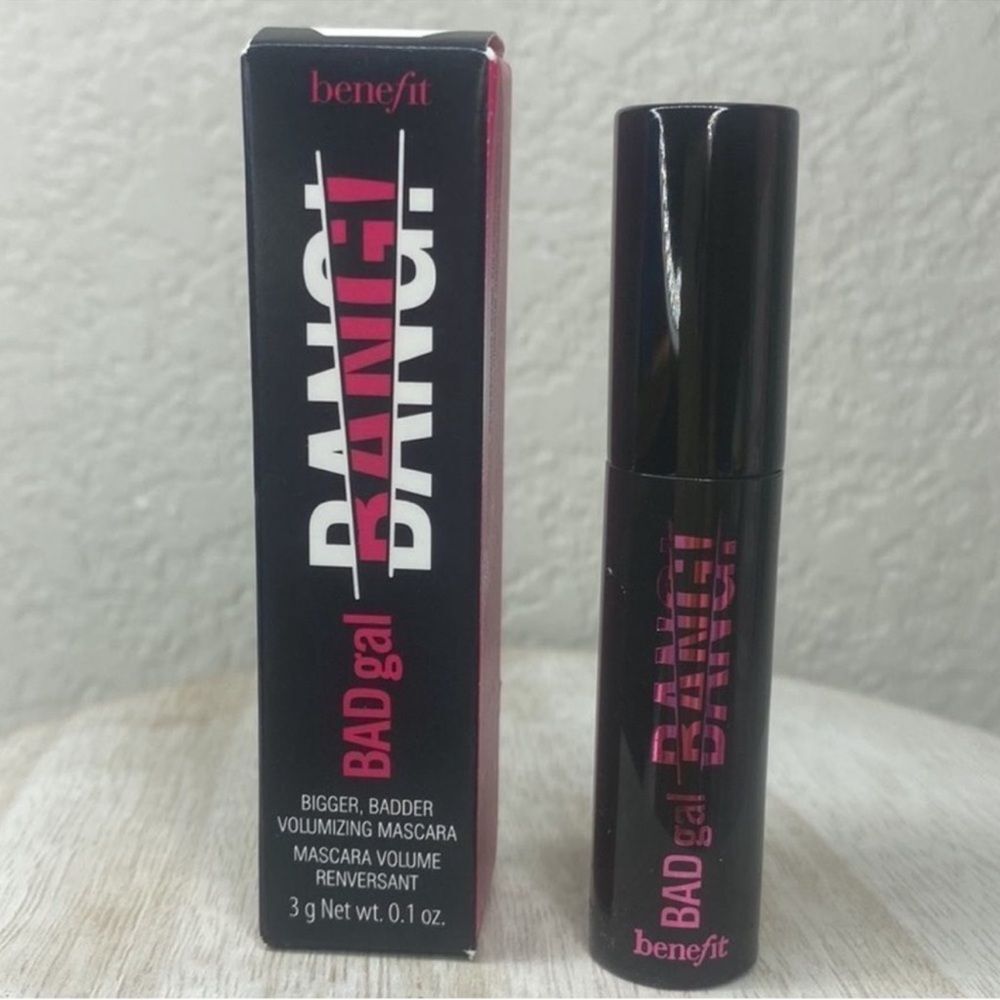 $5 🌙‎ Benefit Bad Gal Bang Volumizing Mascara 🆕 Black